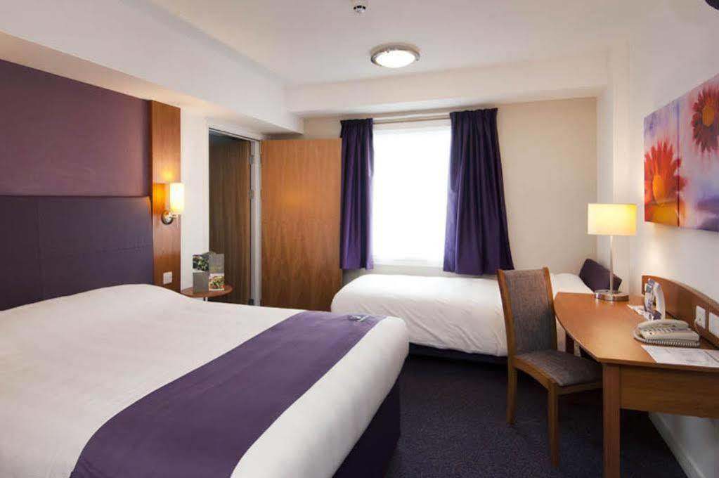 Premier Inn South Mimms/Potters Bar المظهر الخارجي الصورة