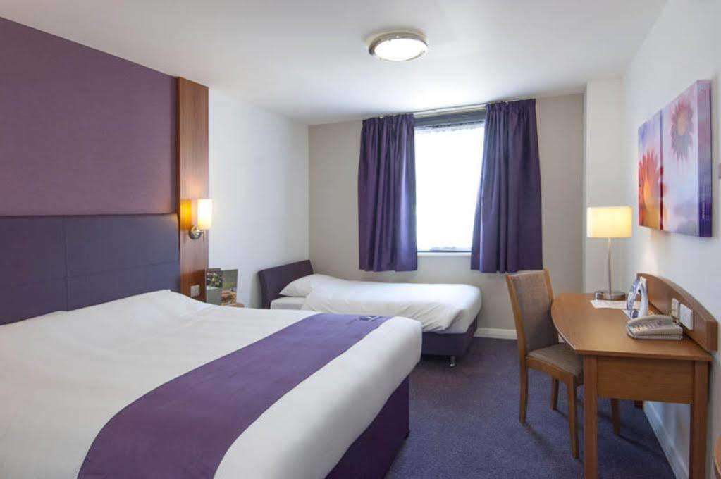 Premier Inn South Mimms/Potters Bar المظهر الخارجي الصورة